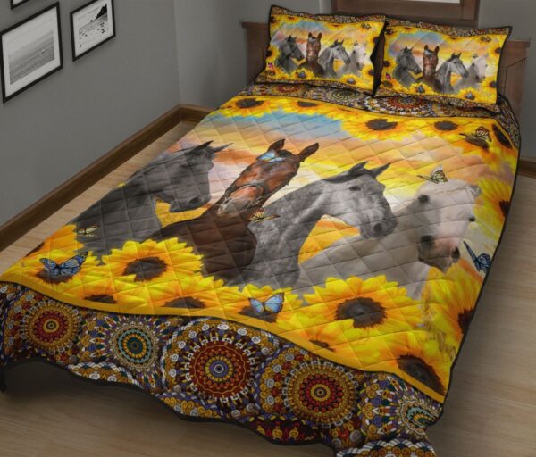Horse In Sunflowers Frame Mandala Quilt Bedding Set