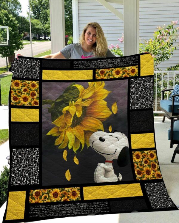 Snoopy Sunflower Quilt Gift For Christmas Black Friday Thanksgiving