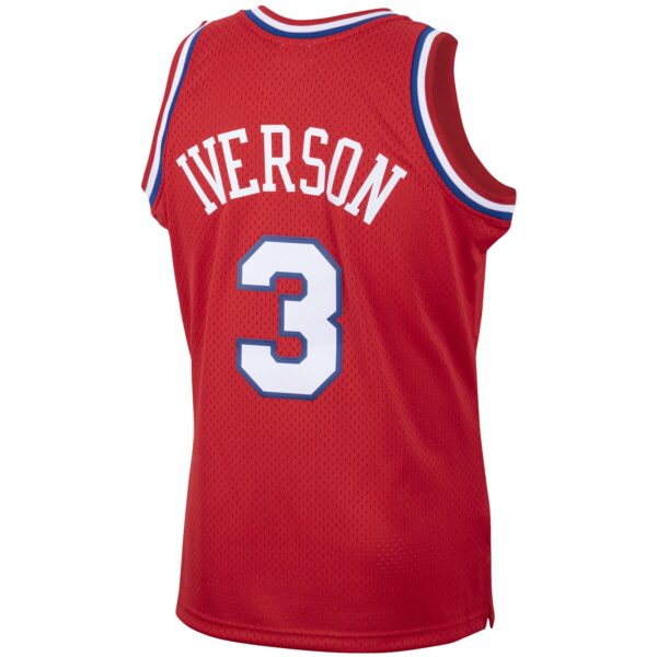 Allen Iverson Philadelphia 76ers Mitchell & Ness 2001/02 Hardwood Classics Swingman Jersey - Red - Image 4