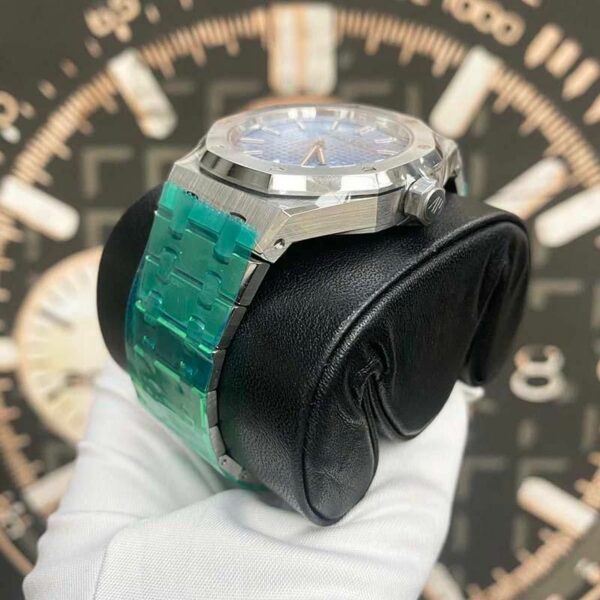 AUDEMARS PIGUET ROYAL OAK 37MM 15550ST.OO.1356ST.08 ICE BLUE TIFFANY DIAL Watch - Image 4