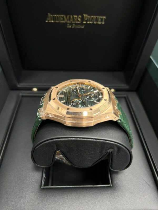 Audemars Piguet Royal Oak Chrono 50Th Anniversary Green Dial Watch - Image 6