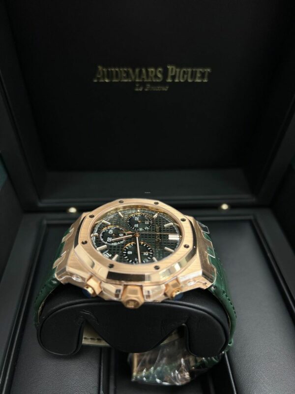 Audemars Piguet Royal Oak Chrono 50Th Anniversary Green Dial Watch - Image 7