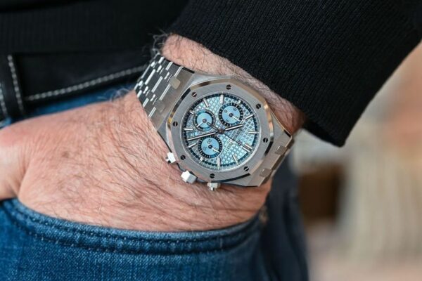 Audemars Piguet Royal Oak Chronograph 38Mm White Gold Light Blue Dial 26317Bc Watch - Image 6