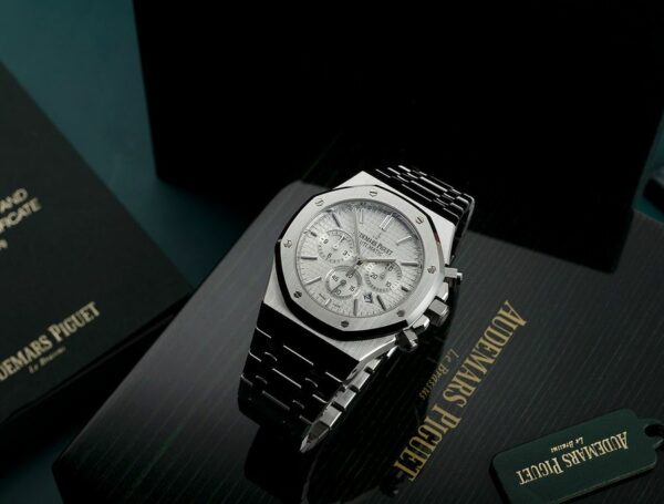 Audemars Piguet Royal Oak Chronograph 41Mm Silver-Toned Dial 26320St.Oo.1220St.02 Watch - Image 6
