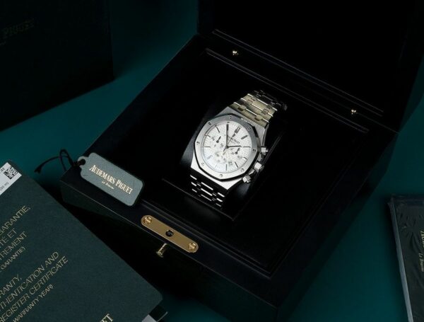 Audemars Piguet Royal Oak Chronograph 41Mm Silver-Toned Dial 26320St.Oo.1220St.02 Watch - Image 5