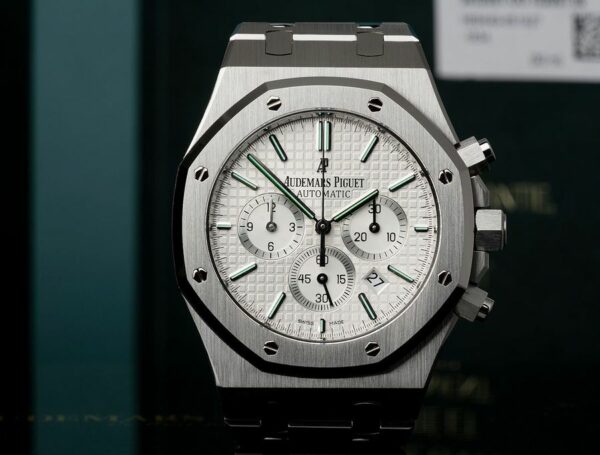 Audemars Piguet Royal Oak Chronograph 41Mm Silver-Toned Dial 26320St.Oo.1220St.02 Watch - Image 3