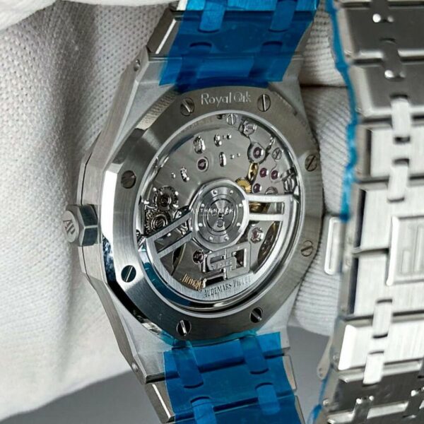 Audemars Piguet Royal Oak Grey Dial 15500ST.OO.1220ST.02 Watch - Image 4