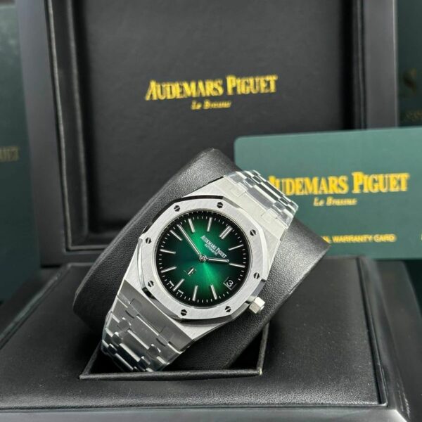 Audemars Piguet Royal Oak Jumbo 15202PT.OO.1240PT.01 Watch - Image 12