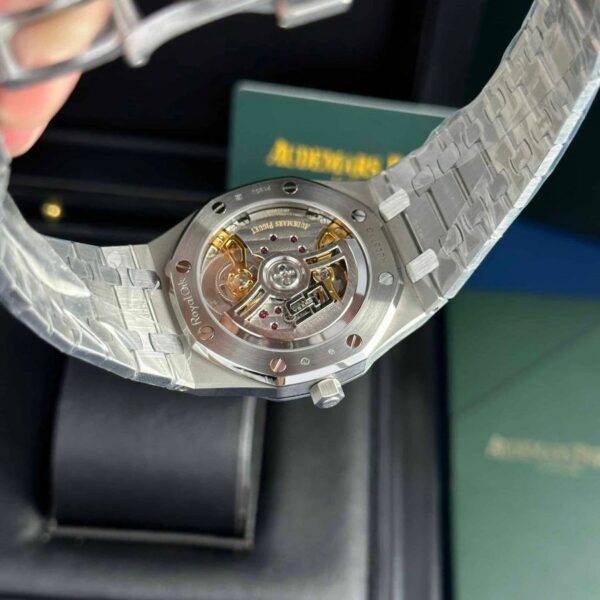 Audemars Piguet Royal Oak Jumbo 15202PT.OO.1240PT.01 Watch - Image 9