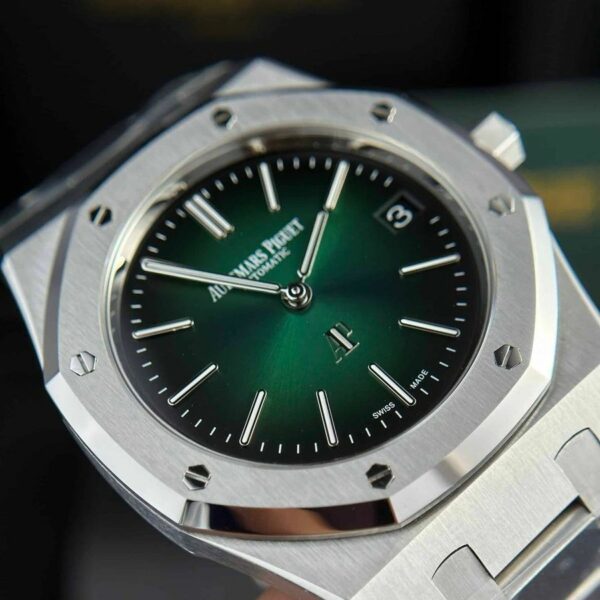 Audemars Piguet Royal Oak Jumbo 15202PT.OO.1240PT.01 Watch - Image 6