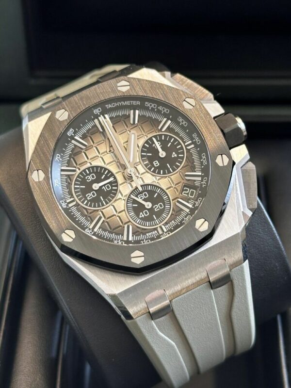 Audemars Piguet Royal Oak Offshore Chronograph Smoked Taupe 26420so Watch - Image 4