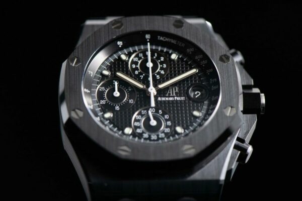 Audemars Piguet Royal Oak Offshore Selfwinding Chronograph 42Mm Black Ceramic Novelty 26238Ce Watch - Image 18