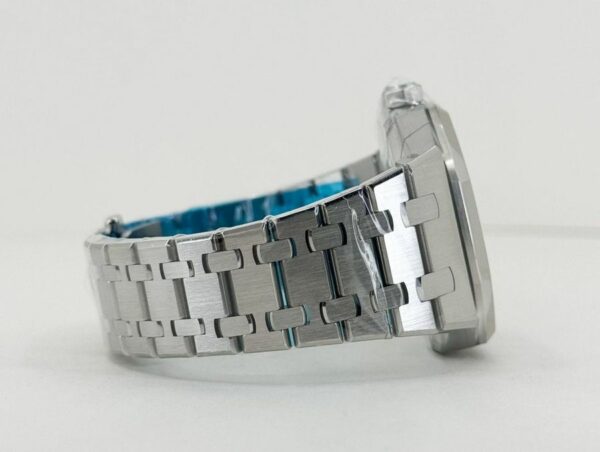 Audemars Piguet Royal Oak Self-Winding Stainless Steel 41Mm Silver Dial Watch - Image 7