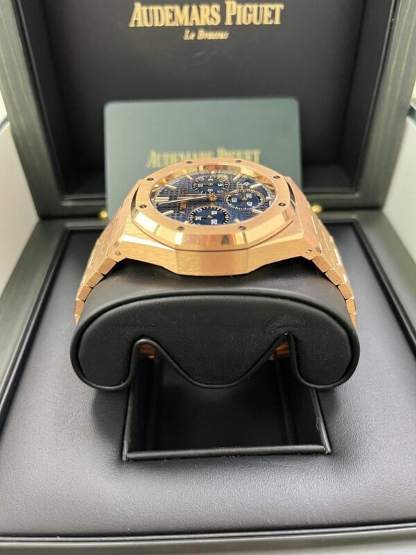 Audemars Piguet Royal Oak Selfwinding Chronograph 26240OR.OO.1320OR.01 Watch - Image 2