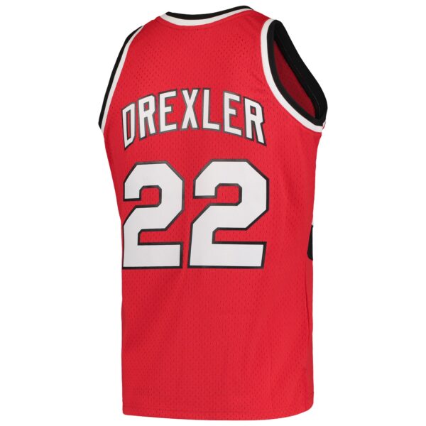 Clyde Drexler Portland Trail Blazers Mitchell & Ness 1983/84 Hardwood Classics Swingman Jersey - Red - Image 4