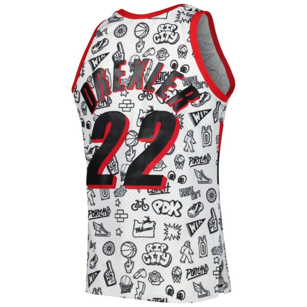 Clyde Drexler Portland Trail Blazers Mitchell & Ness 1991-92 Hardwood Classics Doodle Swingman Jersey - White - Image 4