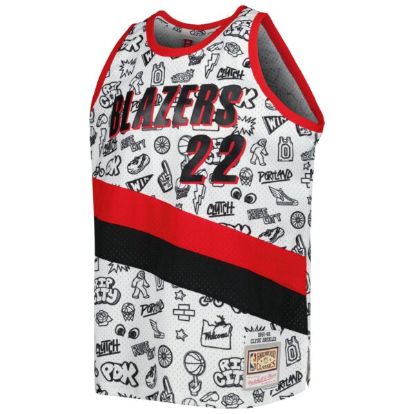 Clyde Drexler Portland Trail Blazers Mitchell & Ness 1991/92 Hardwood Classics Doodle Swingman Player Jersey - White - Image 3