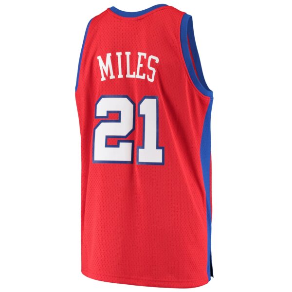 Darius Miles LA Clippers Mitchell & Ness Hardwood Classics Swingman Jersey - Red - Image 4