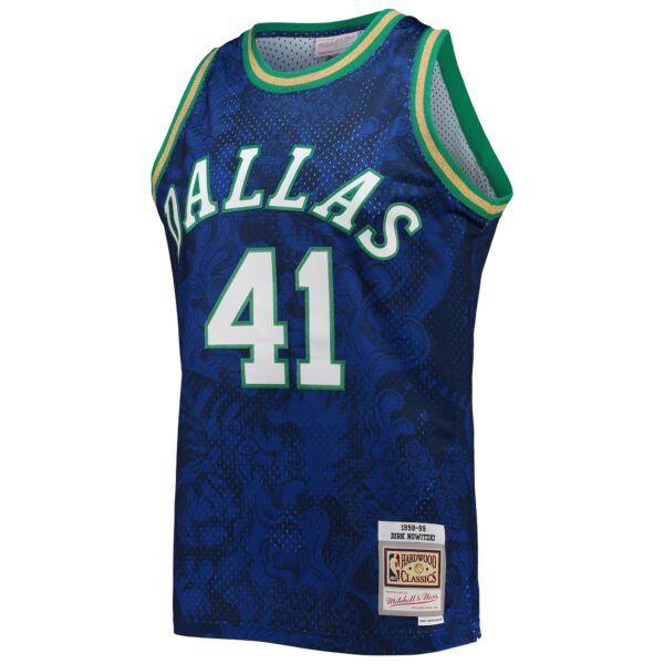 Dirk Nowitzki Dallas Mavericks Mitchell & Ness Hardwood Classics 1998/99 Lunar New Year Swingman Jersey - Blue - Image 3
