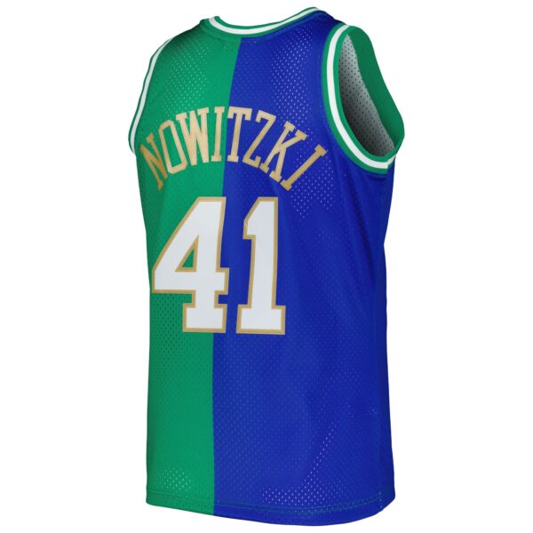 Dirk Nowitzki Dirk Nowitzki Mitchell & Ness Hardwood Classics 1998/2019 Split Swingman Jersey - Blue/Green - Image 4