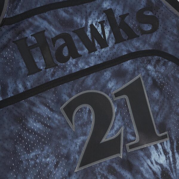 Dominique Wilkins Atlanta Hawks Mitchell & Ness Hardwood Classics 1986/87 Tie-Dye Swingman Jersey - Black - Image 5