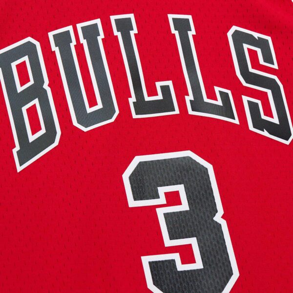 Dwyane Wade Chicago Bulls Mitchell & Ness 2016/17 Hardwood Classics Swingman Jersey - Red - Image 5