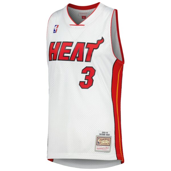 Dwyane Wade Miami Heat Mitchell & Ness 2001/02 Hardwood Classics Swingman Jersey - White - Image 3