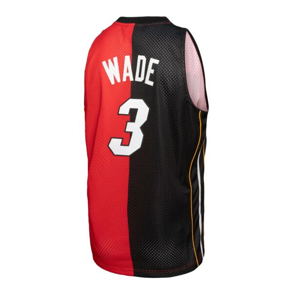 Dwyane Wade Miami Heat Mitchell & Ness Hardwood Classics 2005/06 Split Swingman Jersey - Black/Red - Image 4