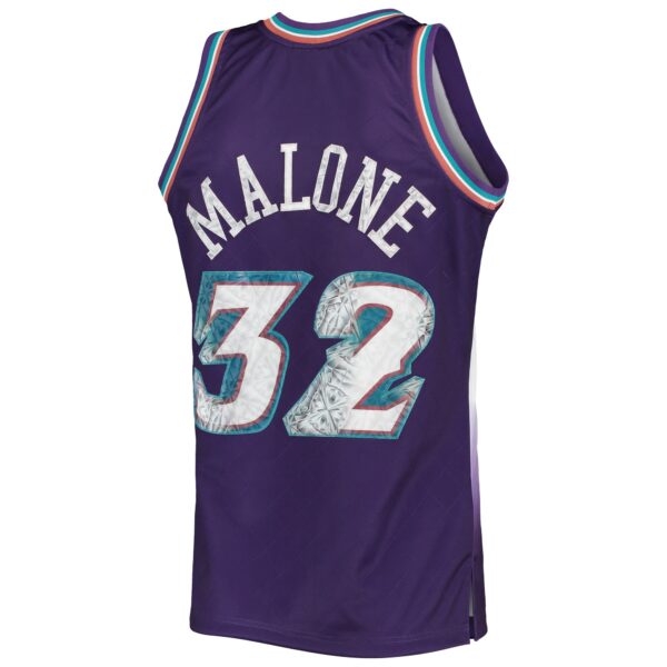 Karl Malone Utah Jazz Mitchell & Ness 1996/97 Hardwood Classics NBA 75th Anniversary Diamond Swingman Jersey - Purple - Image 4