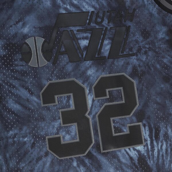 Karl Malone Utah Jazz Mitchell & Ness Hardwood Classics 1991/92 Tie-Dye Swingman Jersey - Black - Image 5