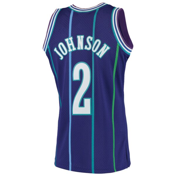 Larry Johnson Charlotte Hornets Mitchell & Ness 1994/95 Hardwood Classics Swingman Jersey - Purple - Image 4