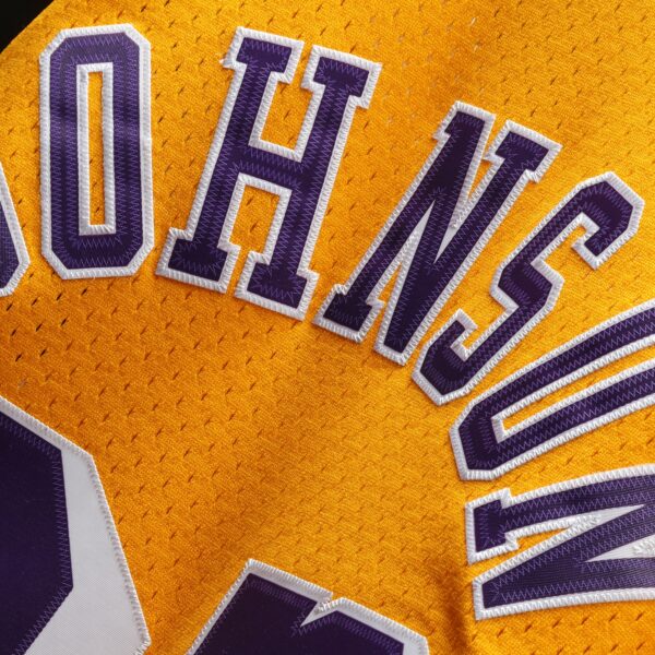 Magic Johnson Los Angeles Lakers Mitchell & Ness 1984/85 Hardwood Classics Swingman Jersey - Gold - Image 7