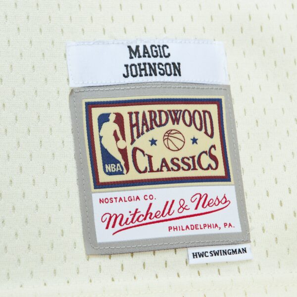 Magic Johnson Los Angeles Lakers Mitchell & Ness Chainstitch Swingman Jersey - Cream - Image 6