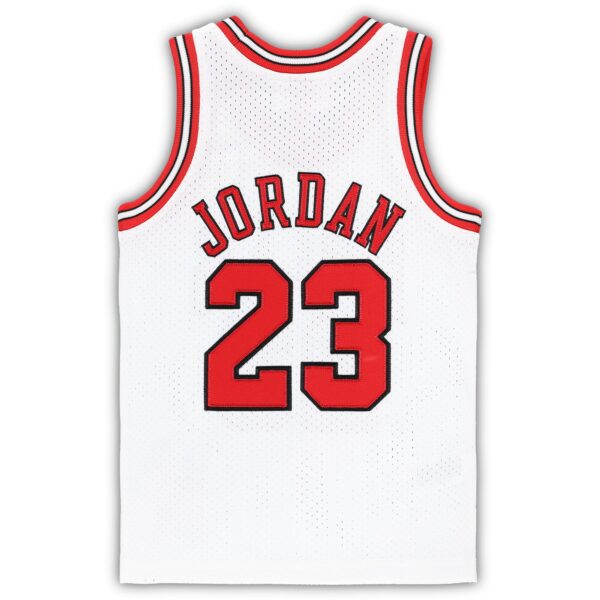 Michael Jordan Chicago Bulls Mitchell & Ness Toddler 1997/98 Hardwood Classics Authentic Jersey - White - Image 4