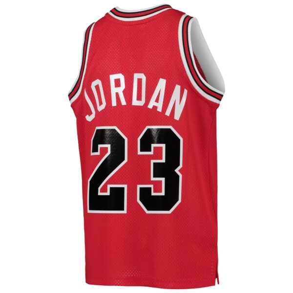Michael Jordan Chicago Bulls Mitchell & Ness Youth 1984/85 Hardwood Classics Authentic Jersey - Red - Image 4