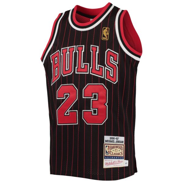 Michael Jordan Chicago Bulls Mitchell & Ness Youth 1996-97 Hardwood Classics Authentic Jersey - Black/Red - Image 3