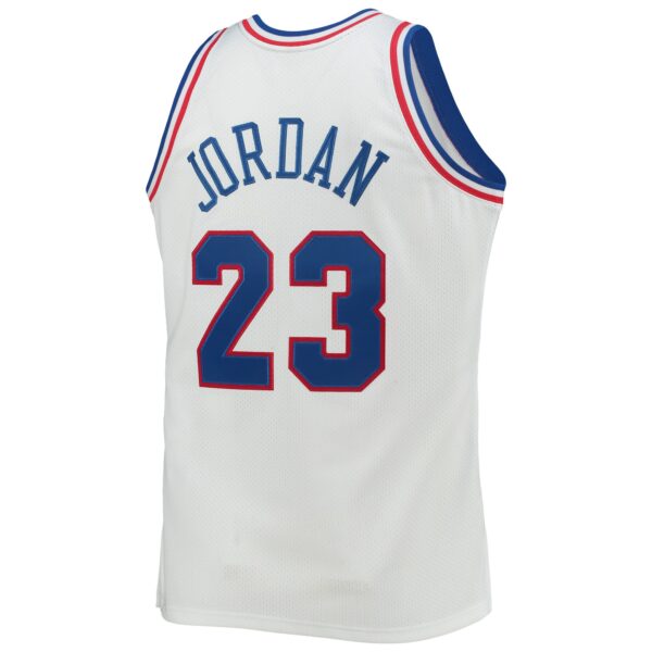 Michael Jordan Eastern Conference Mitchell & Ness Hardwood Classics 1992 NBA All-Star Game Authentic Jersey - White - Image 4