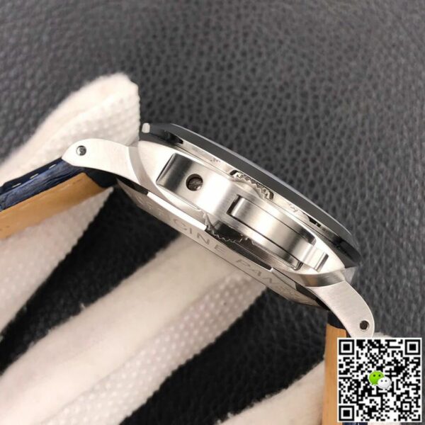 Panerai Luminor GMT PAM1033 Blue Dial P9011 Watch - Image 7