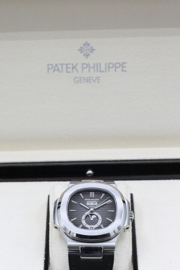 Patek Philippe Nautilus 40.5Mm Black Dial 5726A-001 Watch - Image 4