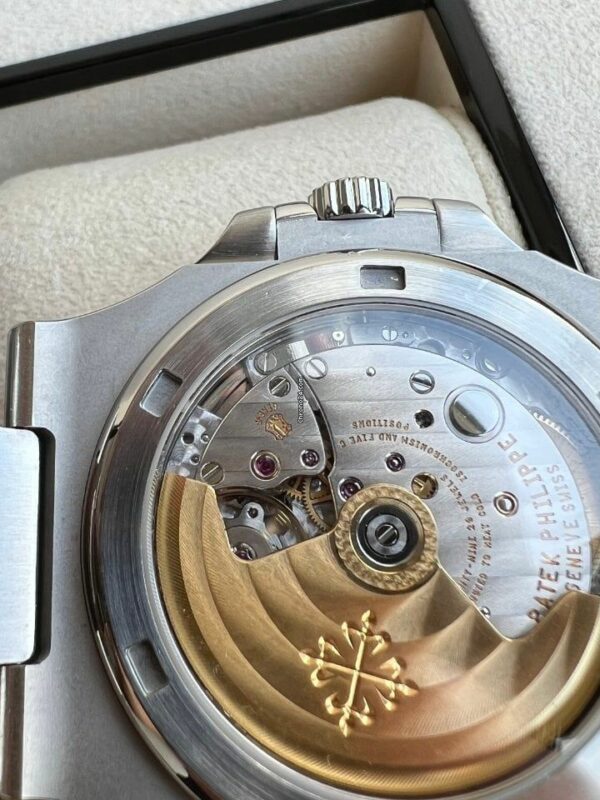 Patek Philippe Nautilus Blue Dial Stainless Steel MenS Watch 5711/1A-010 - Image 10