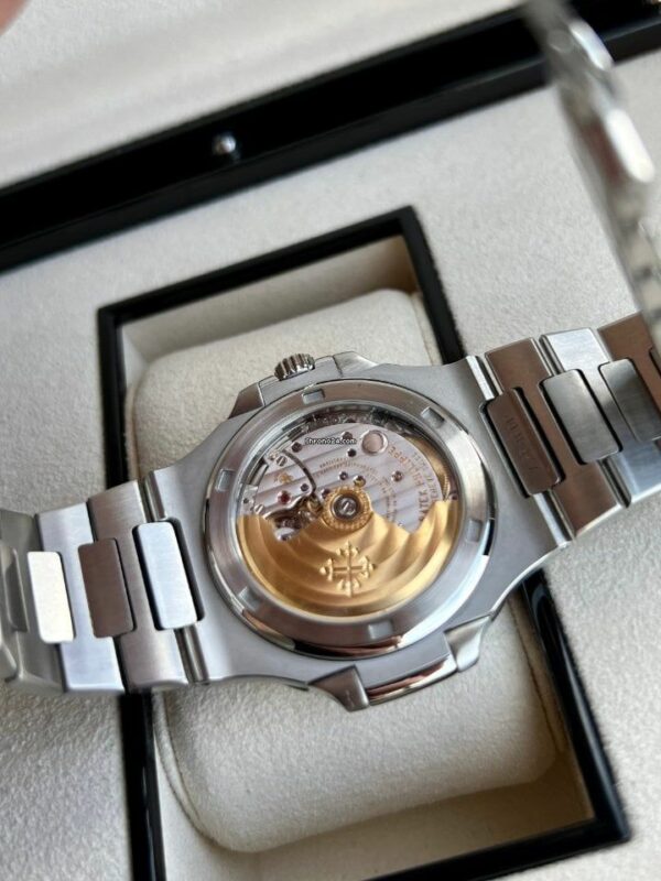 Patek Philippe Nautilus Blue Dial Stainless Steel MenS Watch 5711/1A-010 - Image 7