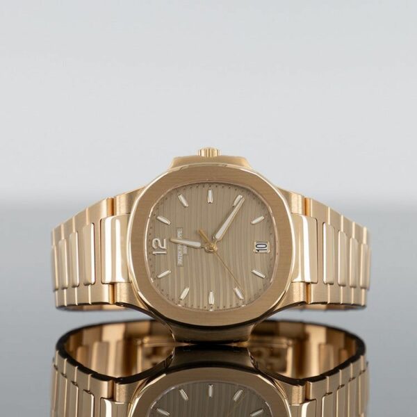Patek Philippe Nautilus Rose Gold 7118-1R-010 With Golden Brown Opaline Dial Watch - Image 2
