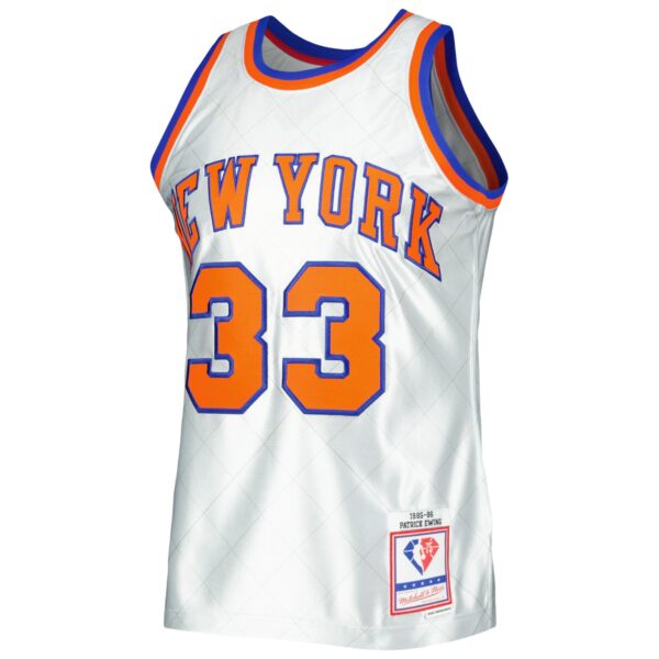Patrick Ewing New York Knicks Mitchell & Ness 1985/86 Hardwood Classics 75th Anniversary Swingman Jersey - Platinum - Image 3