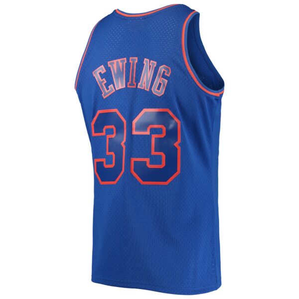 Patrick Ewing New York Knicks Mitchell & Ness 1996/97 Hardwood Classics Swingman Jersey - Blue - Image 4