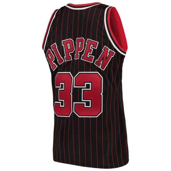 Scottie Pippen Chicago Bulls Mitchell & Ness 1995/96 Hardwood Classics Authentic Jersey - Black - Image 4