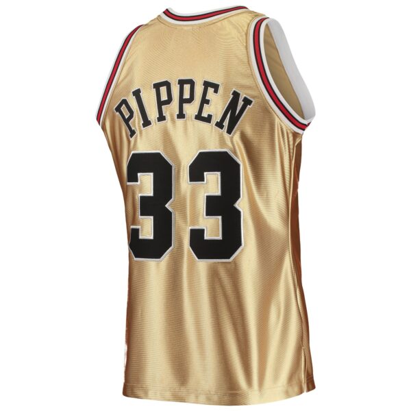 Scottie Pippen Chicago Bulls Mitchell & Ness 75th Anniversary 1997/98 Hardwood Classics Swingman Jersey - Gold - Image 4