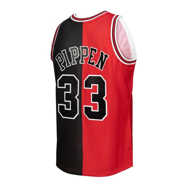 Scottie Pippen Chicago Bulls Mitchell & Ness Big & Tall Hardwood Classics 1997/98 Split Swingman Jersey - Red/Black - Image 4
