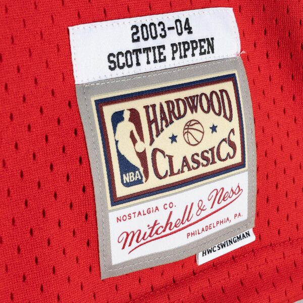 Scottie Pippen Chicago Bulls Mitchell & Ness Hardwood Classics 2003-04 Swingman Jersey - Red - Image 5