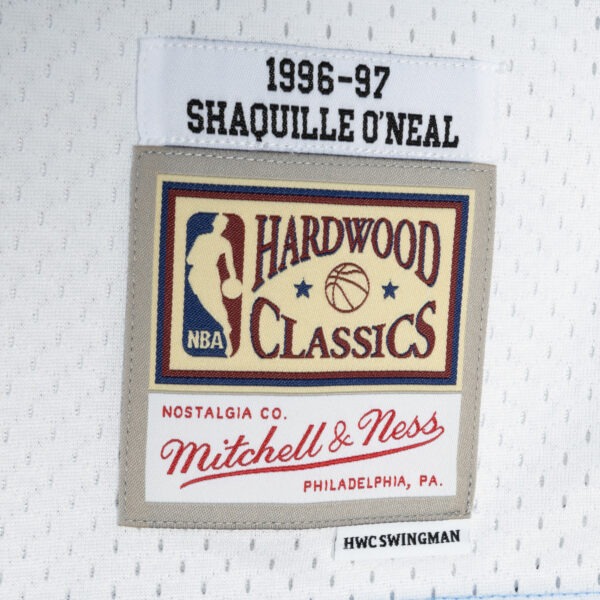 Shaquille O'Neal Los Angeles Lakers Mitchell & Ness Hardwood Classics 1996/97 Split Swingman Jersey - Powder Blue/White - Image 6