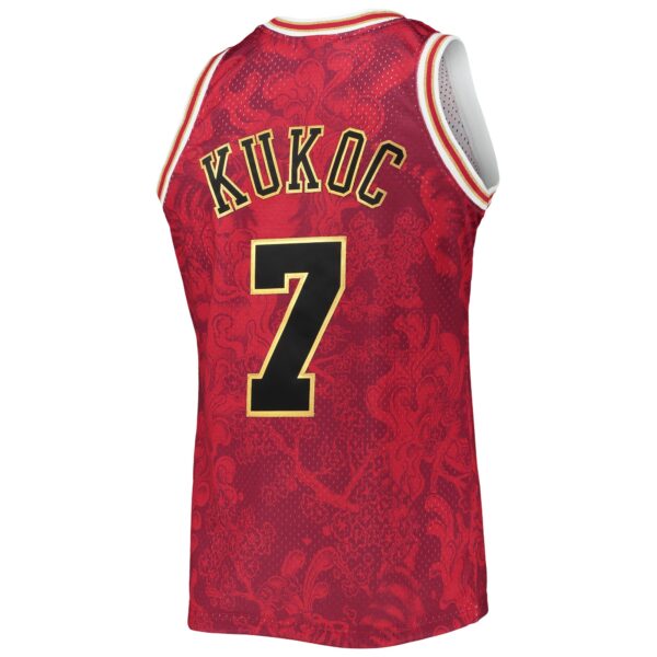 Toni Kukoc Chicago Bulls Mitchell & Ness Hardwood Classics 1997/98 Lunar New Year Swingman Jersey - Red - Image 4